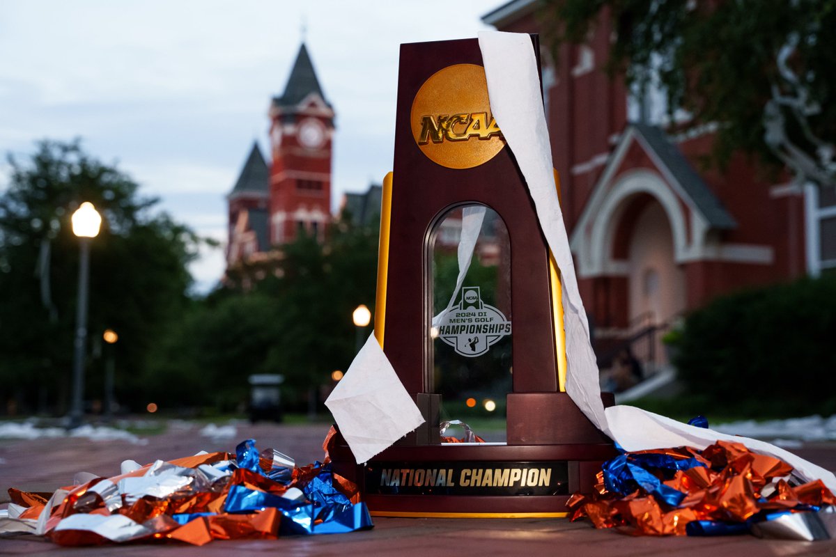 𝐬𝐢𝐦𝐩𝐥𝐲 𝐢𝐜𝐨𝐧𝐢𝐜. #WarEagle | #AuburnBeingAuburn