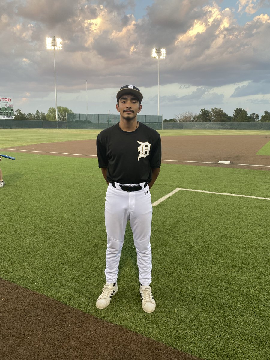 FiveToolTexas's tweet photo. F: Midland Dawgs 17U 4, El Paso Elite 2025 3
PoG: Homero Hernandez 2.2 IP, 2K / Walk-off Sac Fly https://t.co/aNjEBipasB