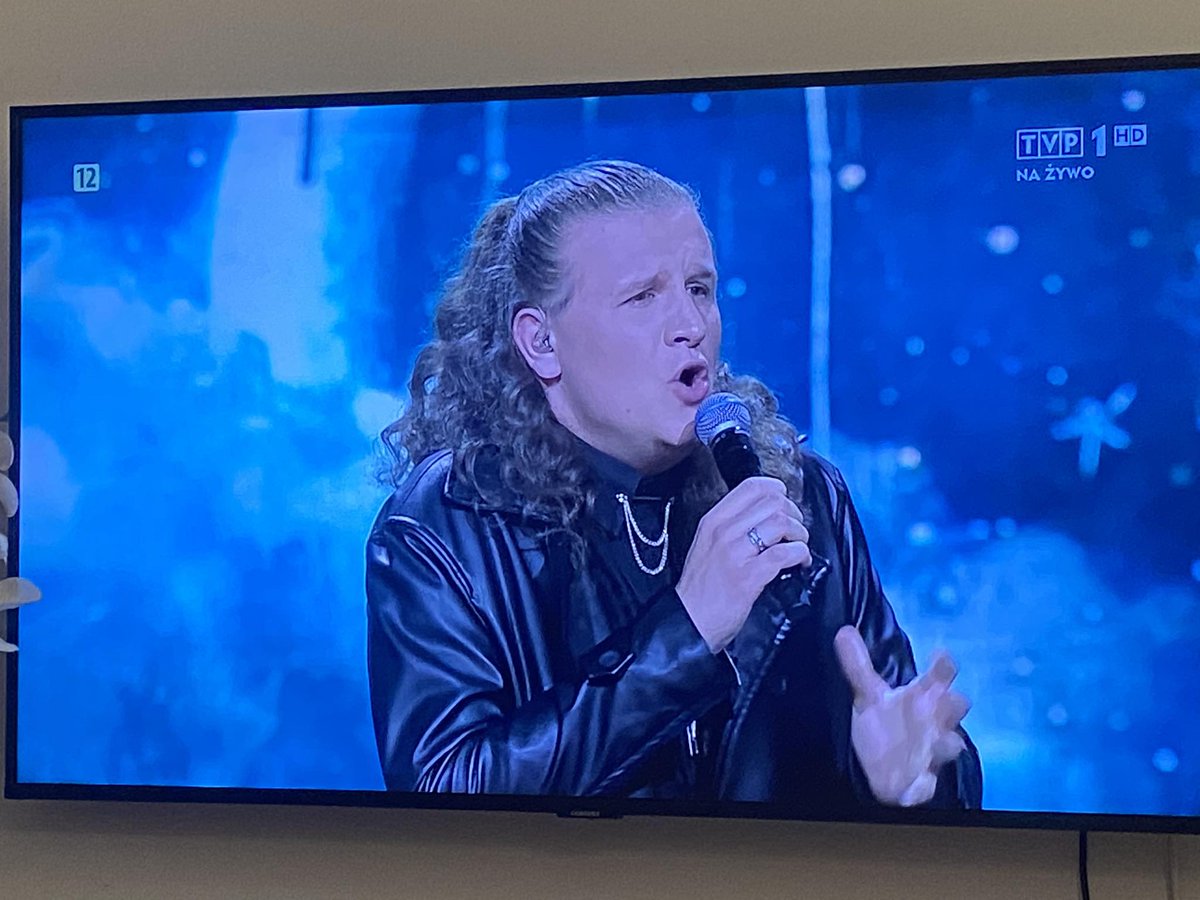 Norbert Wronka zwyciężył konkurs "Debiuty", natomiast Alan Cymbalista otrzymał Nagrodę Publiczności. Oba wybory uważam za słuszne, świetne występy. 👏
Gratulacje! #Opole #TVP