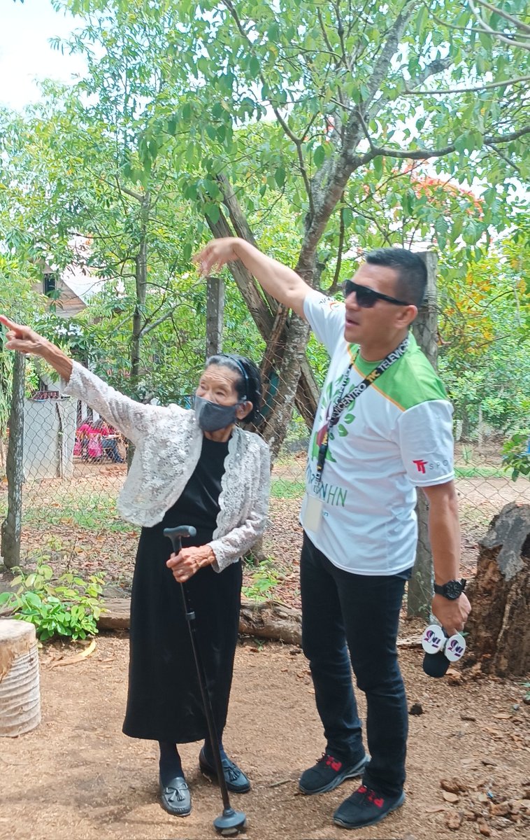 CASI 100 AÑOS SIRVIENDO A LA HUMANIDAD la Ecologista doña Fide Yánez  92 años, creadora del Jardín Botánico donde impartimos clases la Escuela Mercedes Calderón, el 30 de mayo 11am. con el Lic. Orlin Martínez de @TN5Telenoticias @thelma_mejia @televicentrohn @annamariavk @asjhn1