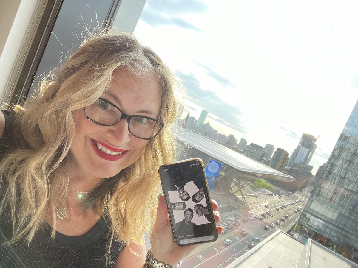 Only1Sable's tweet image. Had to rep some @NKOTB from the motherland in Beantown!!! Recognize this killer view @joeymcintyre @DonnieWahlberg @dannywood @JonathanRKnight Still really loving this whole album!!!