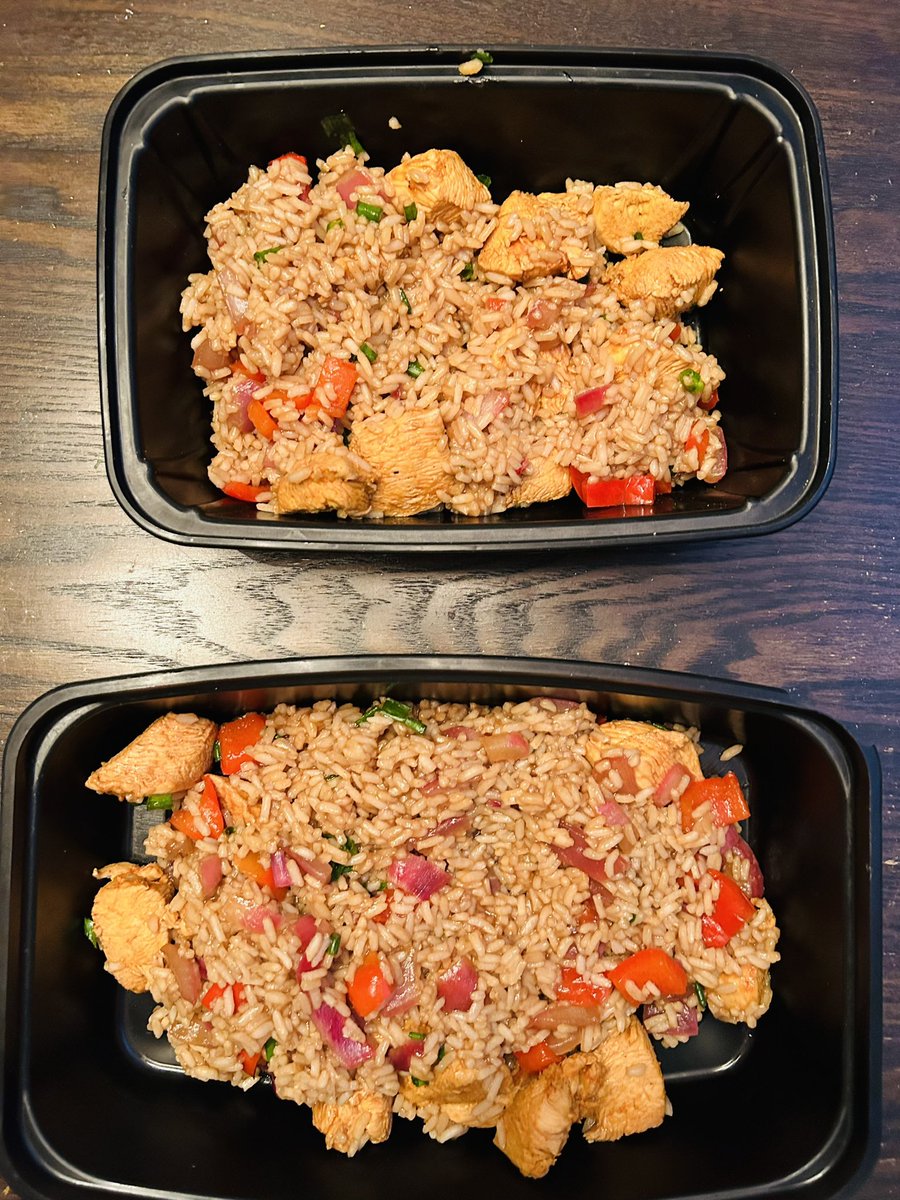 Rate my meal prep!

Sticky honey lemon chicken with rice, peppers, onions and chive’s