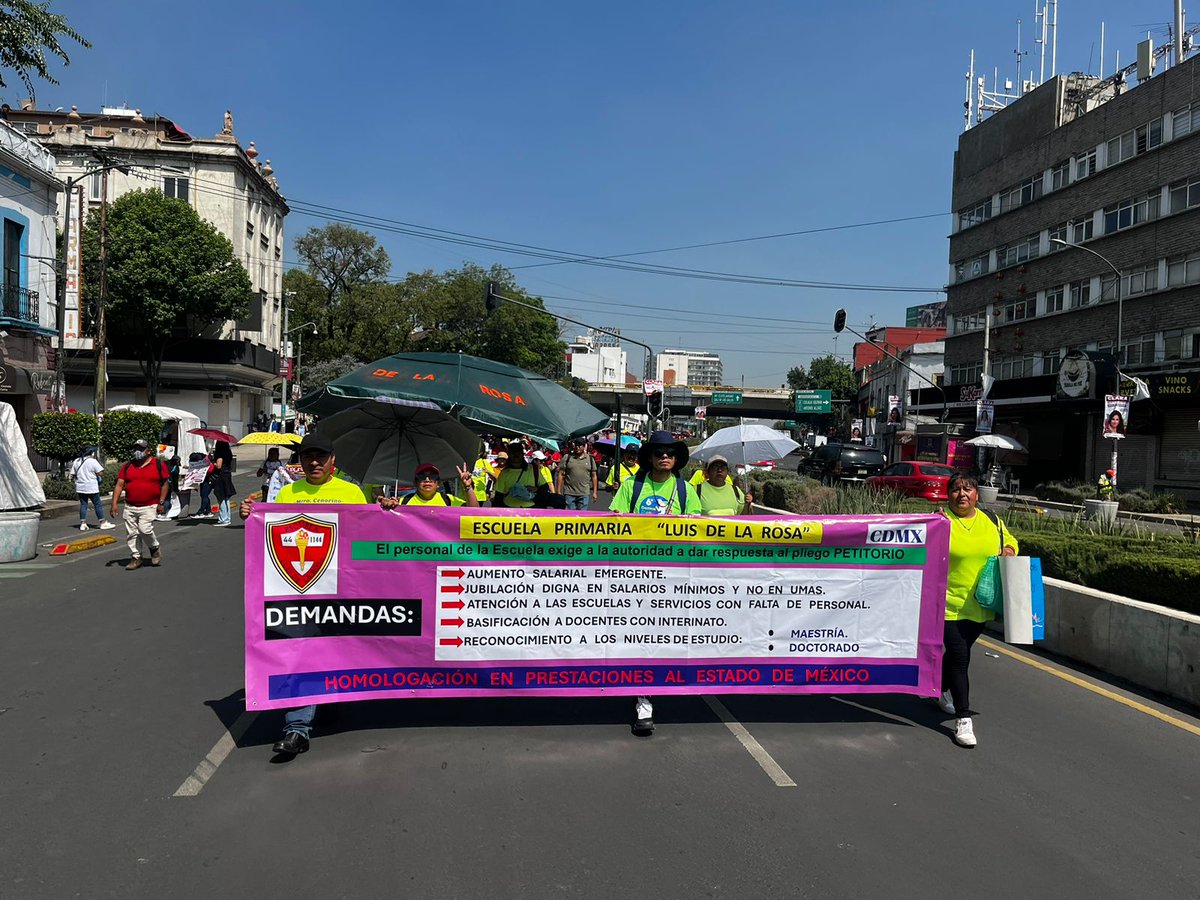SEC9Cnte's tweet photo. #ParoIndefinidoCnte #Seccion9CNTE @Claudiashein @epigmenioibarra @Hacienda_Mexico @JesusRCuevas @Letamaya @GobiernoMX @lopezobrador_ https://t.co/6q7C01lb48