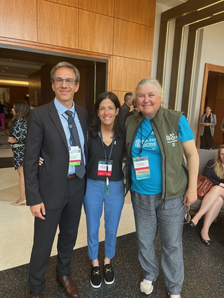 Such a pleasure to meet patient advocate <a href="/jillfeldman4/">Jill Feldman</a>  and connect 🇨🇵 and 🇺🇲 patient advocacy networks.
I learn a lot from talking to Jill.
Patient centered research program should be our top priority!
<a href="/ros1cancer/">The ROS1ders, Inc.</a> <a href="/ALKPositiveinc/">ALK Positive</a> <a href="/EGFRResisters/">EGFR Resisters</a> <a href="/IFCTlung/">IFCT lung</a>