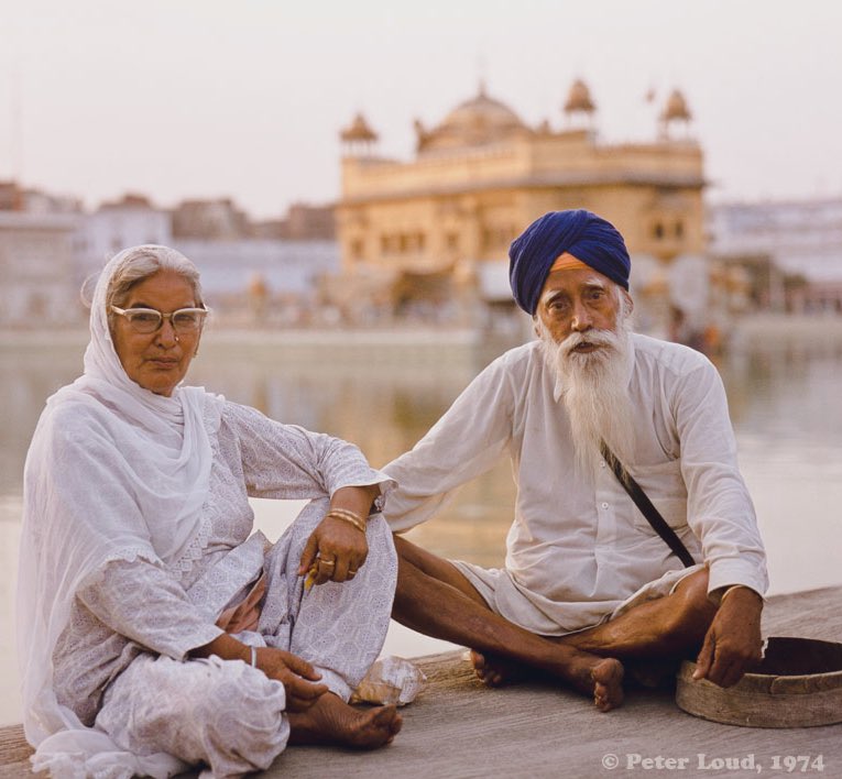 ਅਨਦੁ ਸੁਣਹੁ ਵਡਭਾਗੀਹੋ