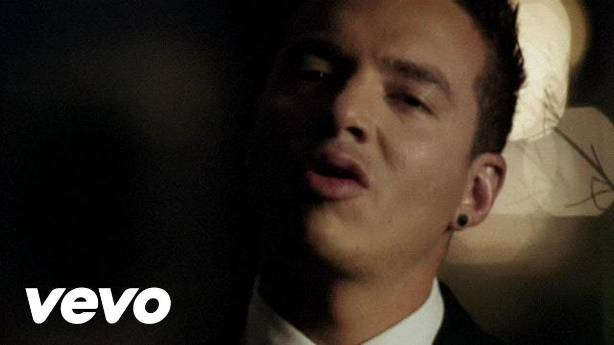 londomp's tweet photo. Familia! Para cerrar la actividad de la semana, los invitamos a participar de #LaTrivia #JBalvinDeRegreso Vamos a ver qué tanto conocen de canciones de @JBALVIN !!
PREGUNTA: ¿Cómo se llama esta canción? https://t.co/NgxWPiKapN