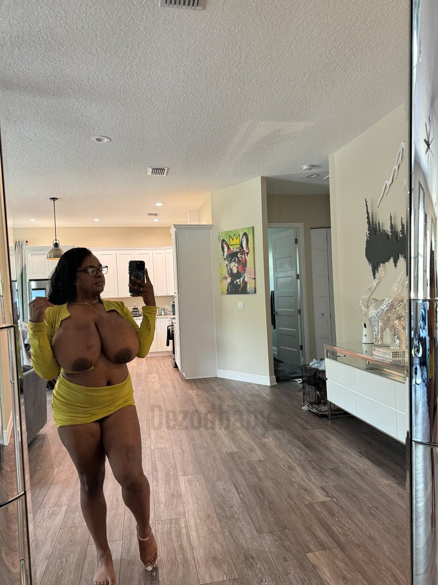 Dezodbaby🍒 tweet media