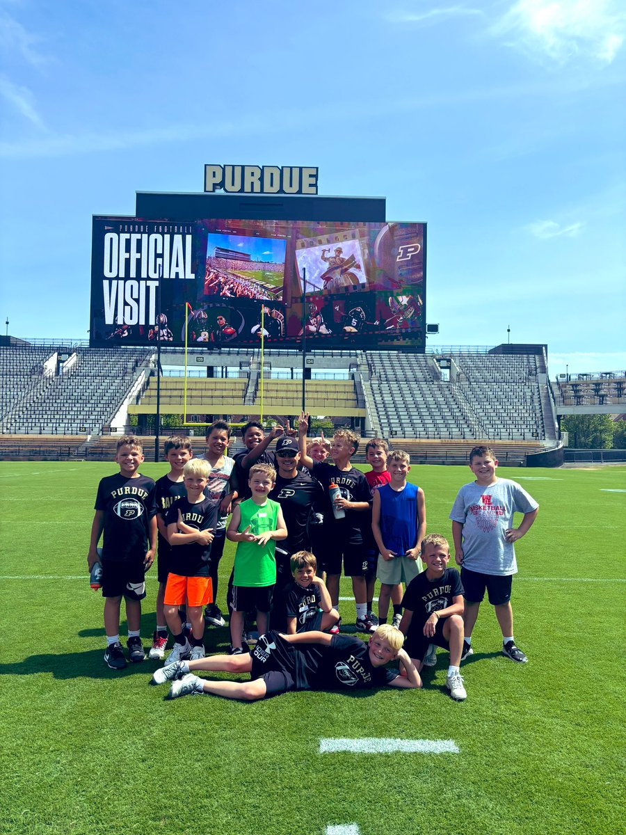 Justin Sinz (@jsinz84) on Twitter photo <a href="/BoilerFootball/">Purdue Football</a> Youth Camp was a Huge Success!! The #Packers represented for Title Town with an undefeated season!! #EverGrateful <a href="/BoilerFootball/">Purdue Football</a> Youth Camp was a Huge Success!! The #Packers represented for Title Town with an undefeated season!! #EverGrateful
