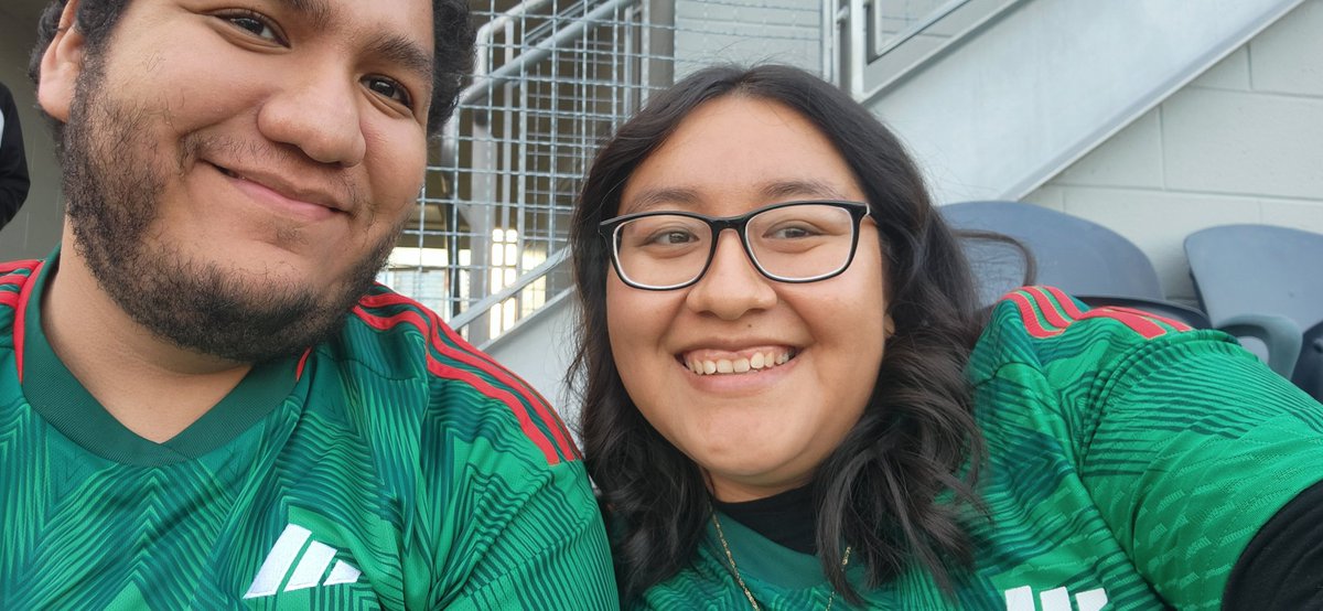 _lauris_11's tweet photo. #MEXTOUR https://t.co/S91CoOffJT