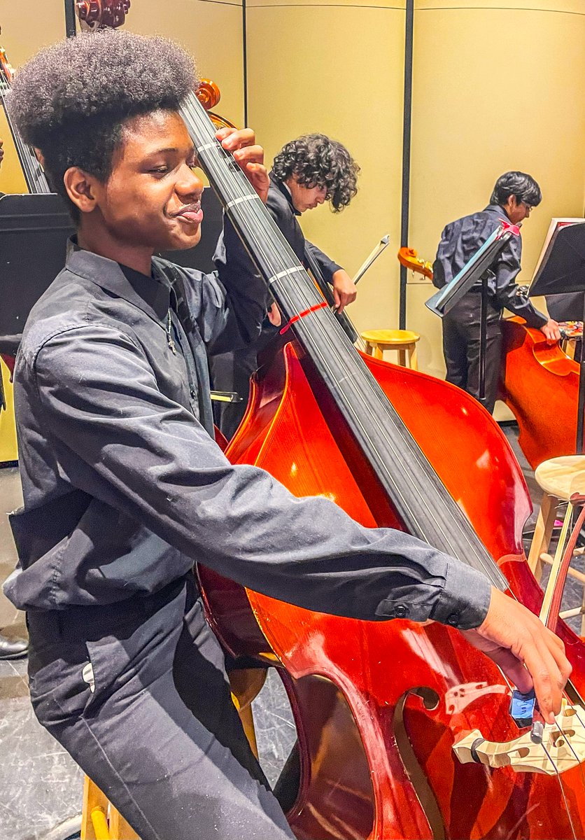 Richland One Schools (@richlandone) on Twitter photo Congratulations to <a href="/SAMSSaintsSoar/">St Andrews MS Saints</a> eighth-grade student Xavion Boyd-Gray on being accepted into the world-renowned Interlochen Arts Academy at the Interlochen Center for the Arts in Michigan.
Read more: richlandone.org/site/default.a…
#TeamOne #OneTeam Congratulations to <a href="/SAMSSaintsSoar/">St Andrews MS Saints</a> eighth-grade student Xavion Boyd-Gray on being accepted into the world-renowned Interlochen Arts Academy at the Interlochen Center for the Arts in Michigan.
Read more: richlandone.org/site/default.a…
#TeamOne #OneTeam