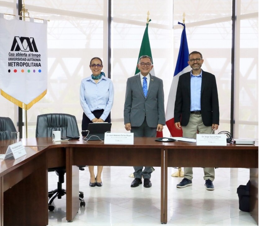 UAM_Iztapalapa's tweet photo. #BoletinesUAM 🫱🫲 📖 🇫🇷 🇲🇽
"La UAM fortalece sus relaciones con la Casa Universitaria Franco-Mexicana"
"En particular en materia de intercambios académicos y de investigación en el país galo y de presencia de la Institución en Europa"
#SoyUAM #MUFRAMEX #UAMInternacional https://t.co/znldrxBpG3