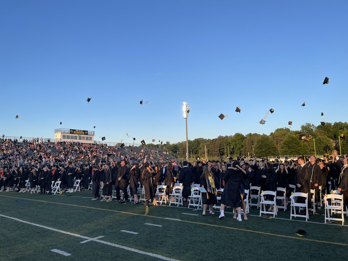 RLSD_Beavers's tweet photo. Congratulations to the Riverside High School Class of 2024!

#WeAreRiverside https://t.co/xcEZArBccl