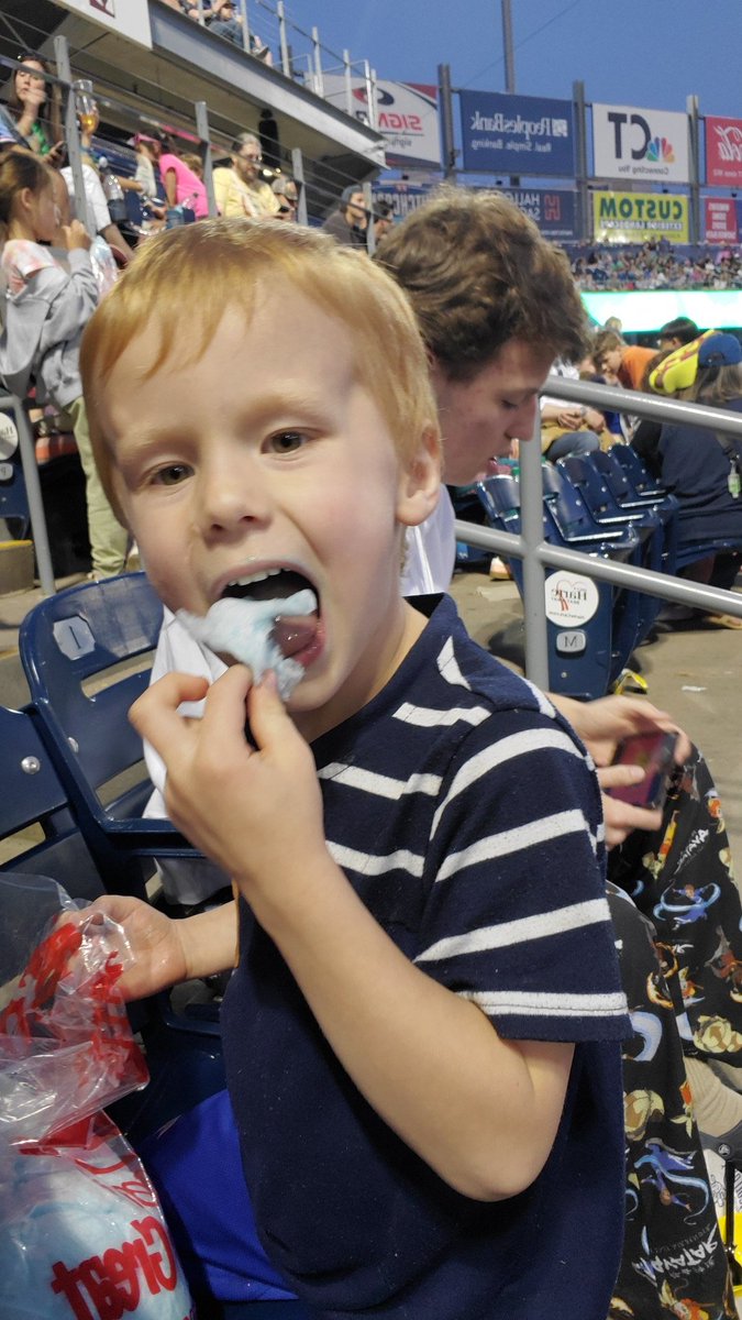 BoogerDoctor's tweet photo. Never enough cotton candy #nogoatsnoglory https://t.co/nknvSCjHcS
