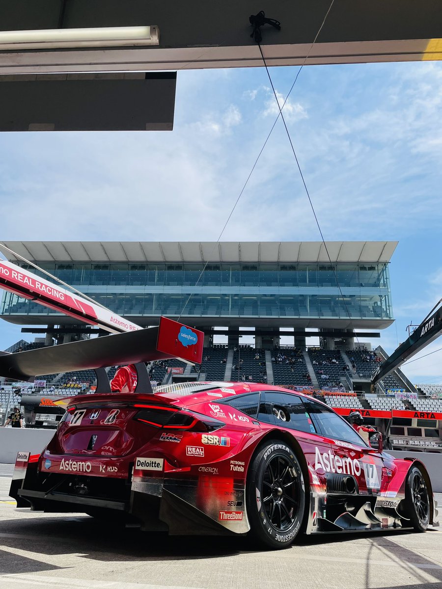 astemojp's tweet photo. SUPER GT Rd.3 鈴鹿🔔🦌
おはようございます☀
今日も鮮やかなAstemo REDが輝いています♦️
公式練習がスタートです🚗💨
#HitachiAstemo #Astemo
#HONDA #SUPERGT
@REAL_RACING
@koudai1120 @kakunoshin_ohta https://t.co/uQYqVhNiml
