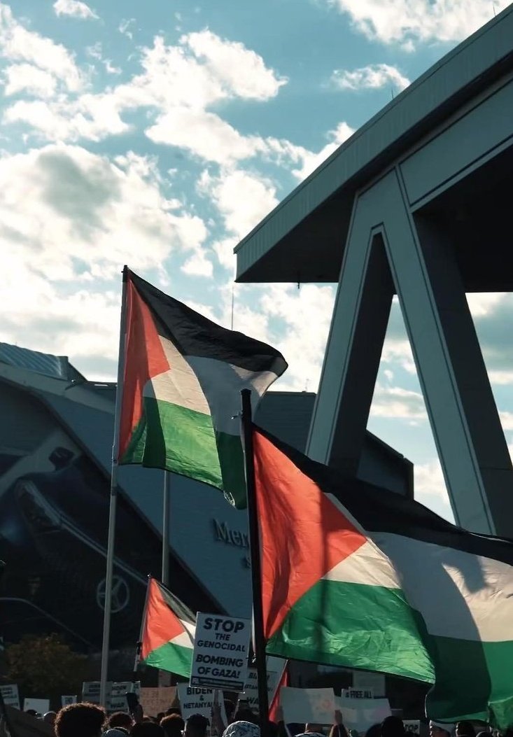 Gigi e Bella Hadid doaram 1 milhão de dólares para apoiar crianças e famílias na Palestina 🇵🇸

As irmãs estão doando coletivamente para quatro organizações com foco em crianças e famílias palestinas sendo essas HEAL Palestine, Palestine Children’s Relief Fund (PCRF), World