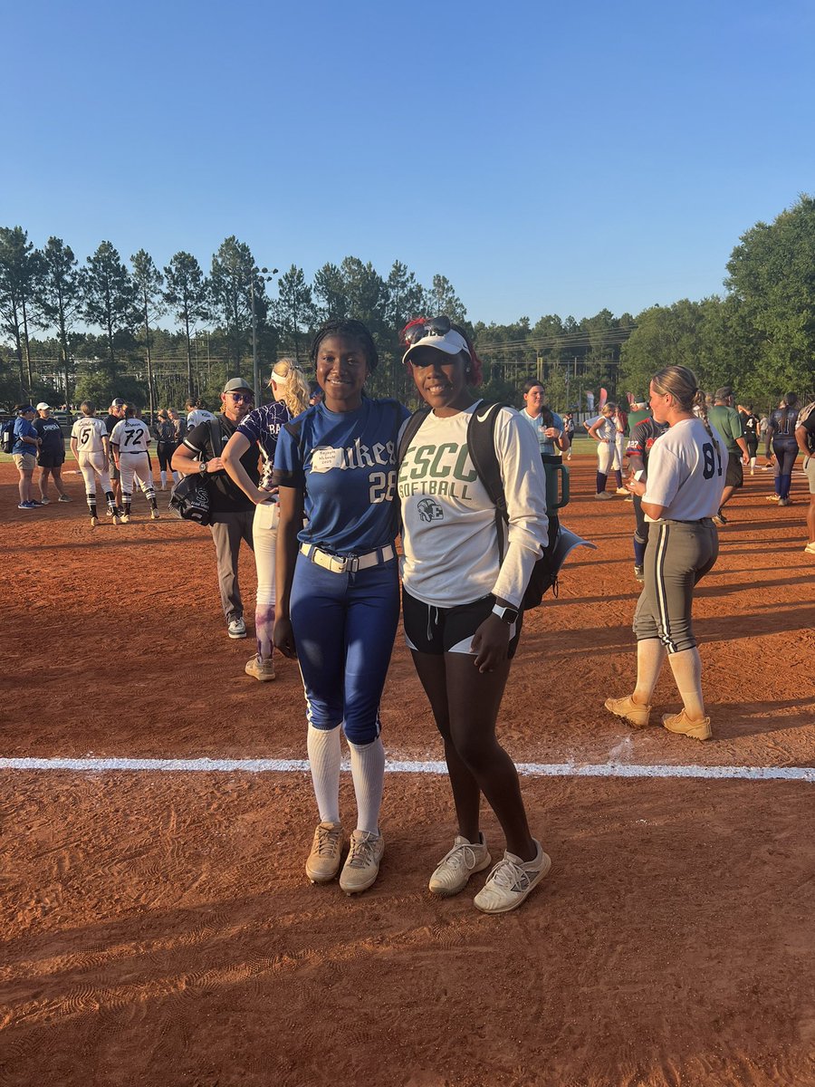 RaJayla McBride tweet media