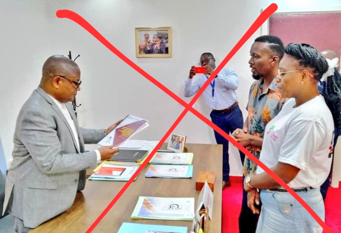 bowa_09's tweet photo. Pas de LGBT 🏳️‍🌈 en RDC, les valeurs congolaises ne sont pas négociables. 
Retweeter au maximum svp 

@ConstantMutamba @noellaayeganag @Presidence_RDC @fatshi13 https://t.co/pQrdkkEuXj