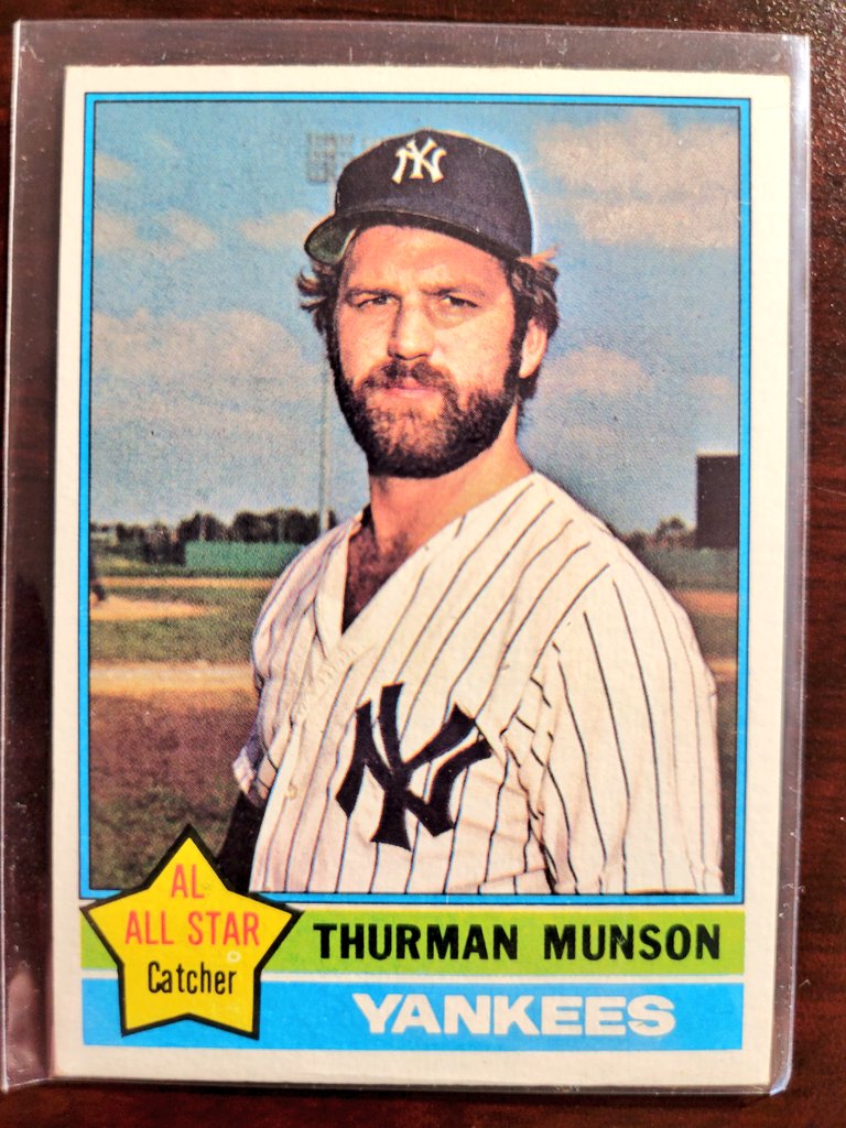nyygregory's tweet photo. 1976 Topps Thurman Munson #Yankees #Topps #thehobby  #baseballcards #collect https://t.co/opVZvYcqnY