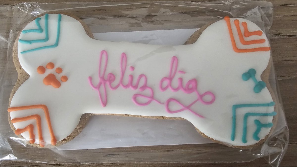CooperYorkshire's tweet photo. ¡Gracias @PetcoMexico 🤗! Por el regalito 🎁🍪 que me mandaron con mi mami @Wenlo_ porque cumplí años el 25 de mayo. Le diré a mi tía que le voy a invitar un pedacito a #Marley 🐶🥰.
#CooperYorkie #Yorkshire #YorkiesOnTwitter
#YorkiesMX #Villahermosa #Tabasco https://t.co/uVNn6CkSdy
