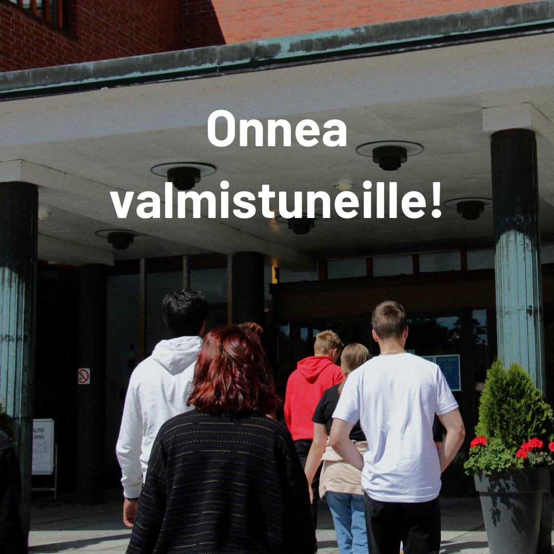 Paljon onnea kaikille opintojen valmistumista juhliville! 💐