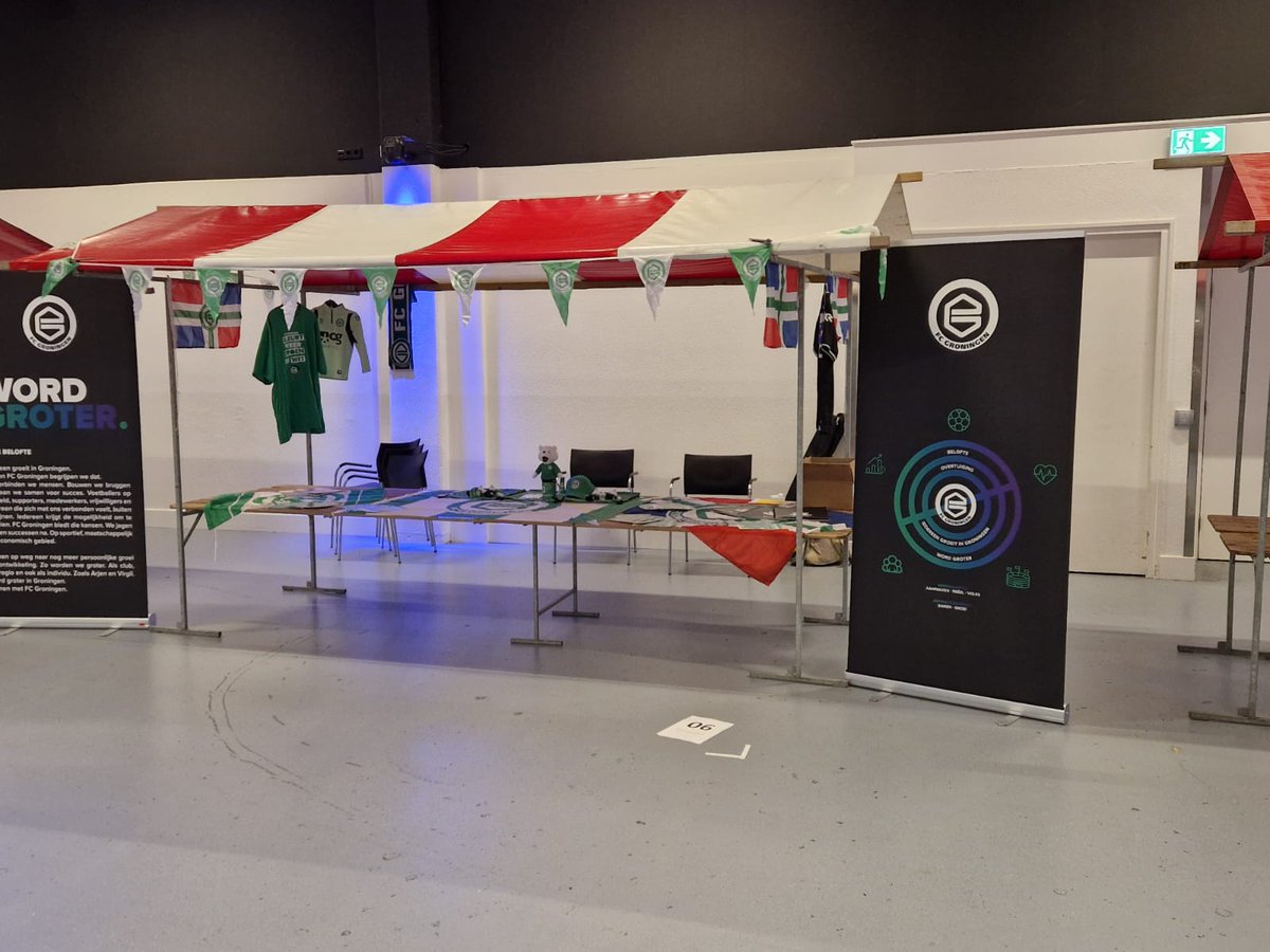 henkburing's tweet image. Dagje Fc Groningen promoten 💚🤍