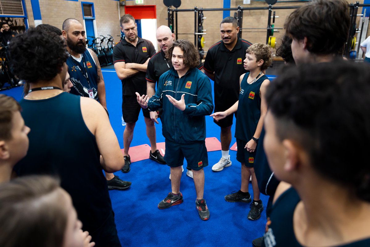 Australian_Navy's tweet photo. #HMASKuttabul recently welcomed Aboriginal and Torres Strait Islander students from the Clontarf Foundation.
Starting with a PTI session at the gym, followed by a ship tour of #HMASCanberra, it was a unique opportunity to experience a slice of military life. https://t.co/SP1hXXrofO