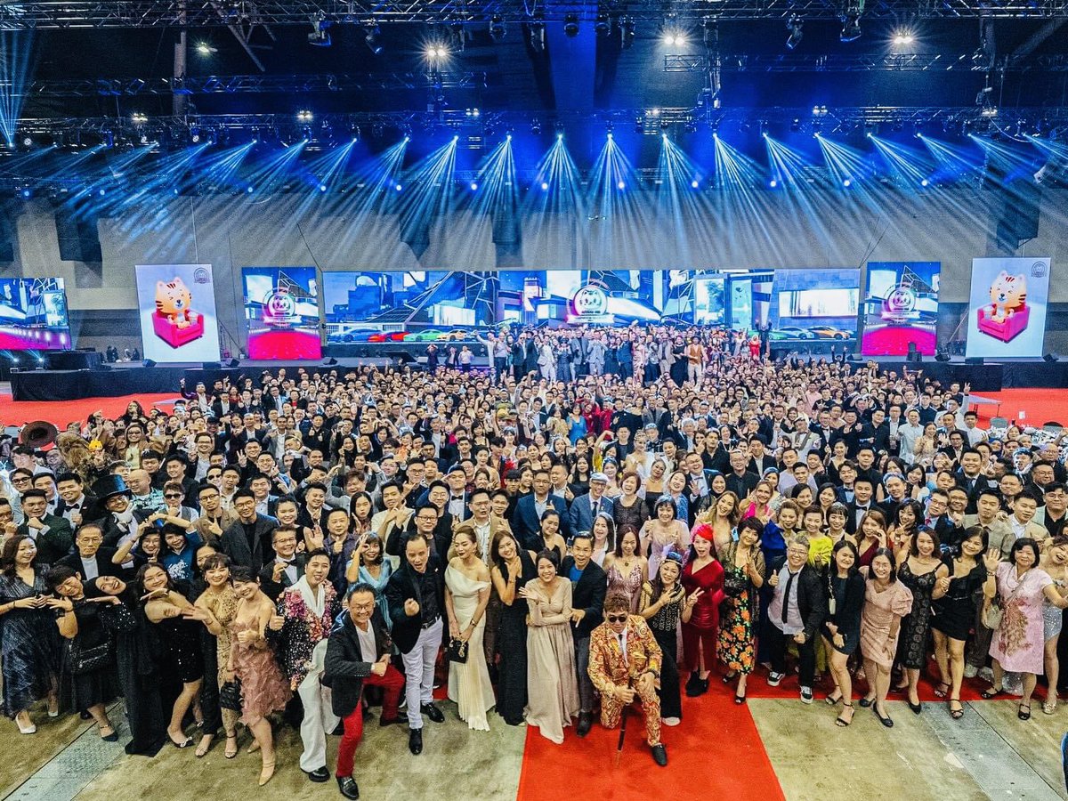 iqielitedynamic's tweet photo. 𝐉𝐮𝐰𝐚𝐢 𝐈𝐐𝐈 𝐅𝐞𝐬𝐭𝐢𝐯𝐚𝐥 𝟐𝟎𝟐𝟒
𝟑𝟎 𝐌𝐚𝐲 𝟐𝟎𝟐𝟒

Congratulations IQI Elite Group.🤍

🏆Champion Primary Market.
🏆Champion Secondary Market.
🏆Champion Overall.

Congratulations everyone.🥳🥳🥳

Join us!

Noor
017-205 8815
REN36615
WA >> https://t.co/Oy21Vyio5b https://t.co/qbUIviIoww