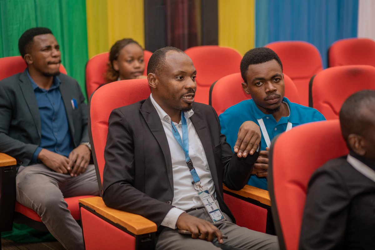 phit_2021's tweet photo. This week, our project coordinator (Alen Kinyina), presented initial #Mlinde mama project findings at the 1st UDOM Scientific Conference. He shared how the Group ANC model in Geita improved ANC visit coverage from 49% to 91% within 1 year. @ortamisemitz @MOH @gatesfoundation https://t.co/qF9yBks758