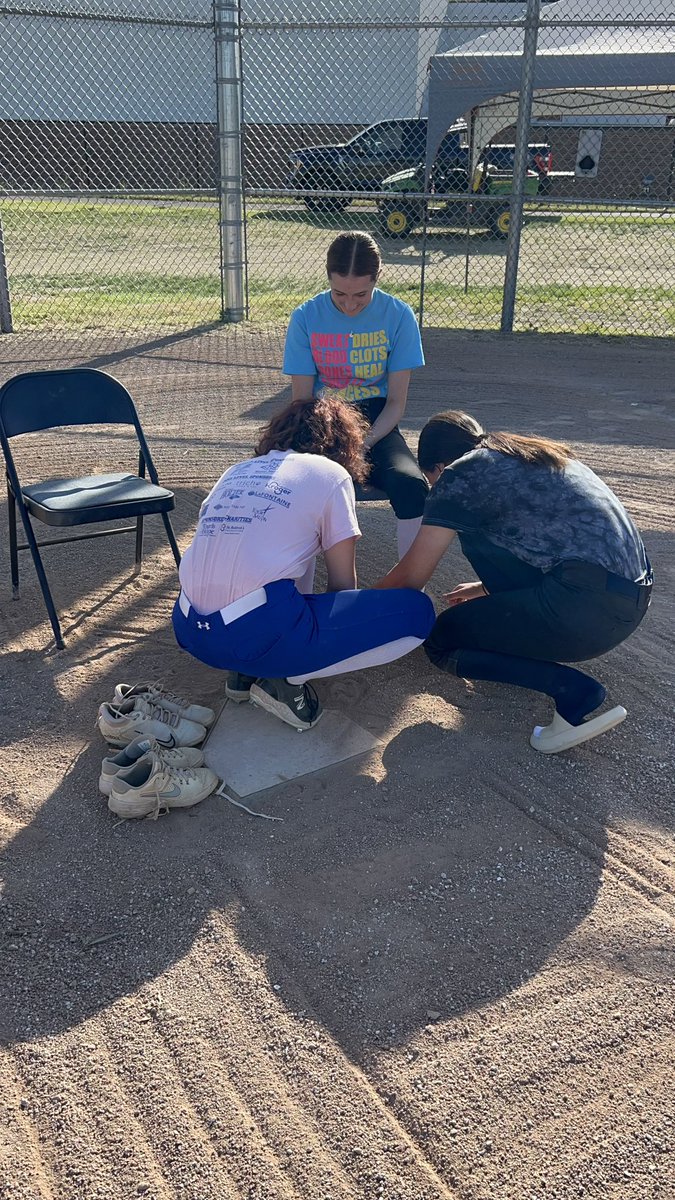 wlwsoftball's tweet photo. Tonight was potentially our last practice so our seniors had their cleats removed by their teammates and were escorted off the field. Districts tomorrow. Go Warriors! 💙🥎🩶🥎 F.E.P.W.E. #wlwsoftball #warriorssoftball #wlwathletics #wlwseniors https://t.co/8jjASFWe3K