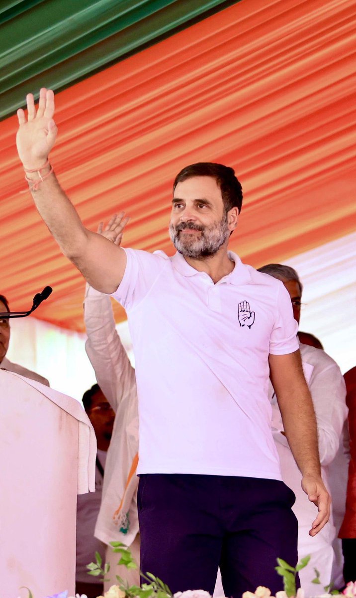 BishnaramSiyag's tweet photo. आज चुनाव के आख़िरी चरण की वोटिंग है।याद रहे कि यह चुनाव लोकतंत्र और संविधान को बचाने का है। https://t.co/c1eTikYbM2