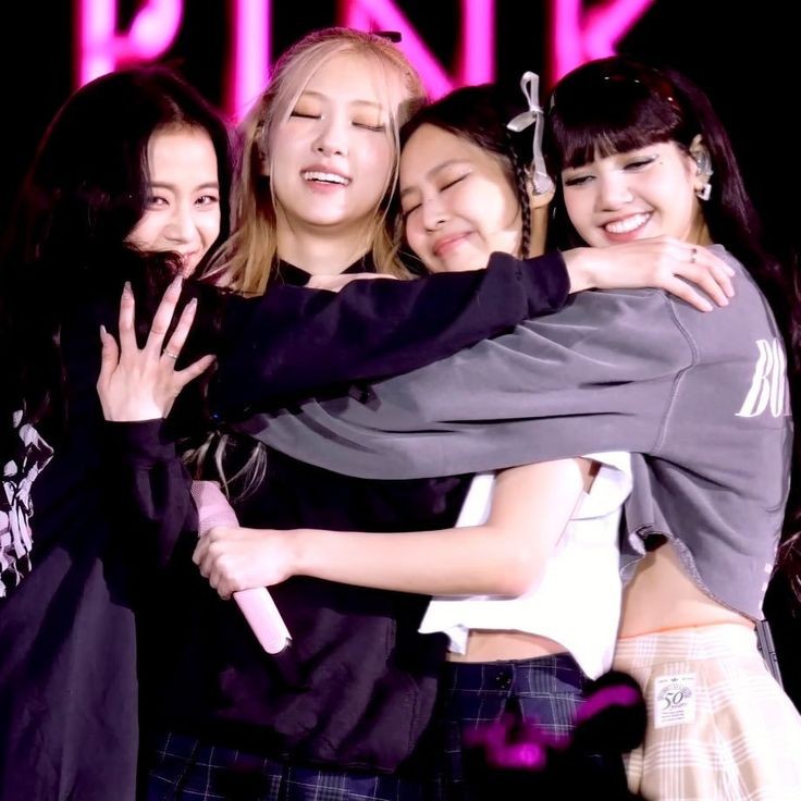 #8YEARSWITHJENNIE
Blackpink Forever 💗🖤