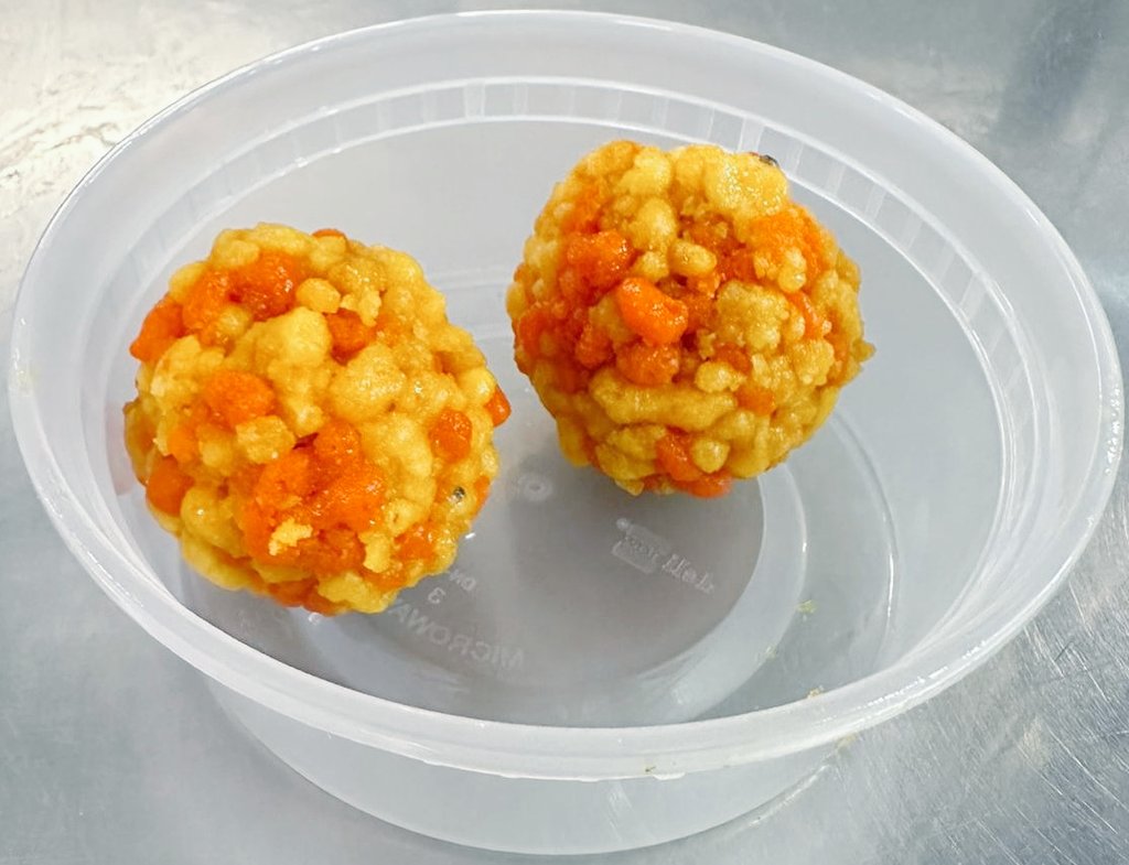 FlavoursIndiaUS's tweet image. Our weekend chef specials from 31 May thru 2 June!

Panner Biryani $14.99
Chicken Tikka Biryani $14.99
Tandoori Chicken Biryani $14.99
Motichur Laddu (2-piece) $3.99
Kacha Aam beverage $3.99
Virgin Mojito beverage $3.99

#GreshamOR #indianfood #virginmojito #GotiSoda