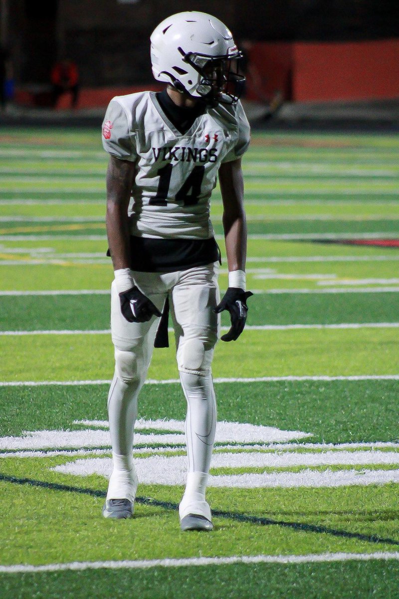 Spring Top 5 Recievers Javeyon McKenzie, Clw Easily can be #1 , McKenzie showed up last year in crucial moments for Northeast but his film screams ability to seperate and good routes. Has 1k season ability with top 5 qb 🔐 Jaylan White's improvement! 2023: 50 rec, 800 yds