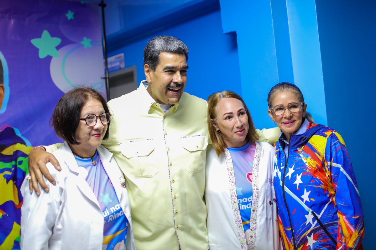 Me contenta haber inaugurado el Servicio de Neonatología del Hospital, “Dr. Adolfo Prince Lara”, en el estado Carabobo. ¡Una belleza de primer mundo! Son buenas noticias para los niños y niñas, que tienen acceso a la mejor atención y con la más alta tecnología.