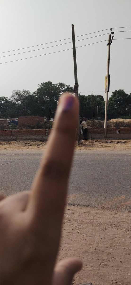 IncreasingInte2's tweet photo. Aaj maine apna pehla vote dala. Yuva shakti ka pratik aur apne desh ke bhavishya ke liye ek kadam. ���🗳️

#FirstVote #YoungIndia #Election2024 #ResponsibleVoting #ProudVoter #FutureOfIndia #DemocracyInAction #VoteForChange https://t.co/Sr4z4ubTyu