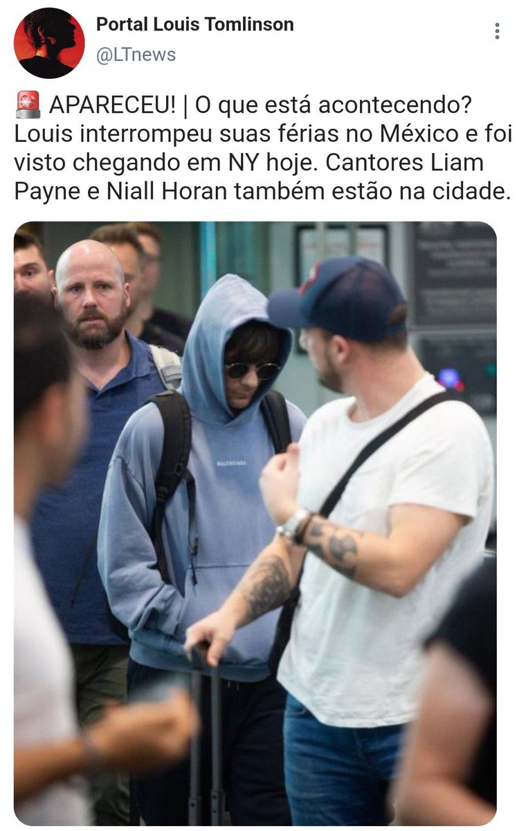 hsart28's tweet photo. the reunion ¡au larry!

onde os cinco meninos da maior boyband do mundo, one direction, decidem gravar uma última entrevista para comemorar os dez anos da banda. 

ou onde harry e louis concordam em se encontrar cinco anos após o término que mudou suas vidas. https://t.co/1tPmRyEzGG