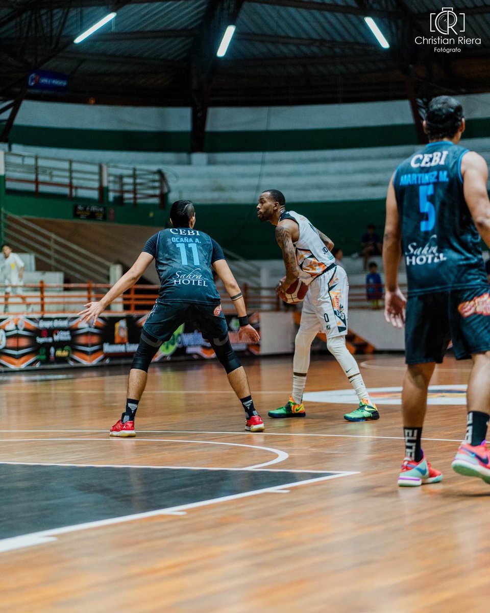 Mike Larry 🕺🏾 tweet media