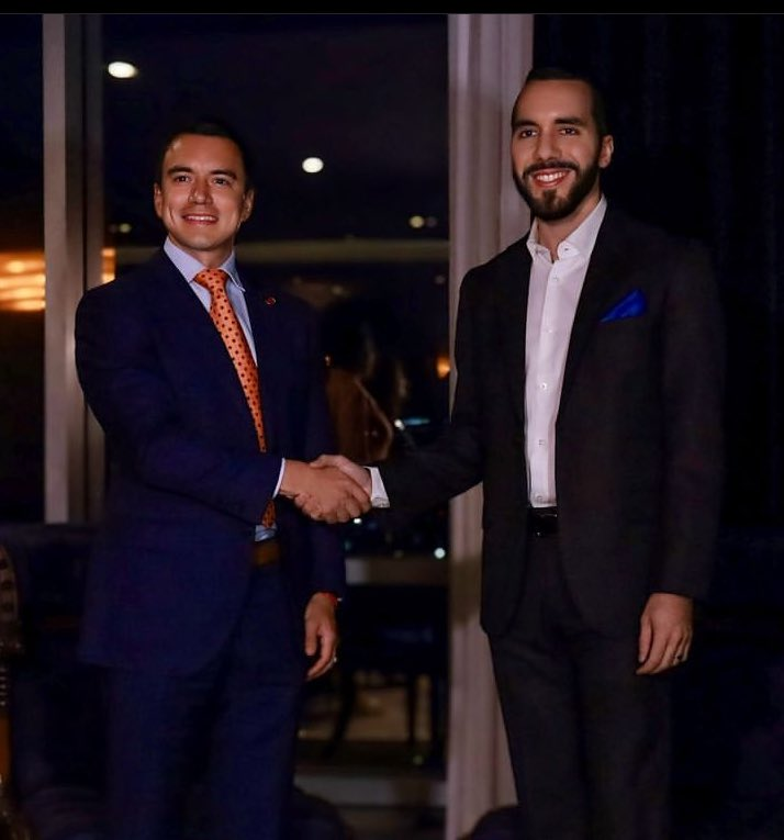 Gabolml10's tweet photo. 🚨 Las nuevas caras de la política💪Demostraron que hay que tener voluntad y pantalones para enfrentarse a esos criminales que se aprovechan de los ciudadanos honrados y trabajadores. 👏🏽
Ecuador y El Salvador 💪
@DanielNoboaOk @nayibbukele 
#InvestiduraPresidencial https://t.co/Gand33r4YR