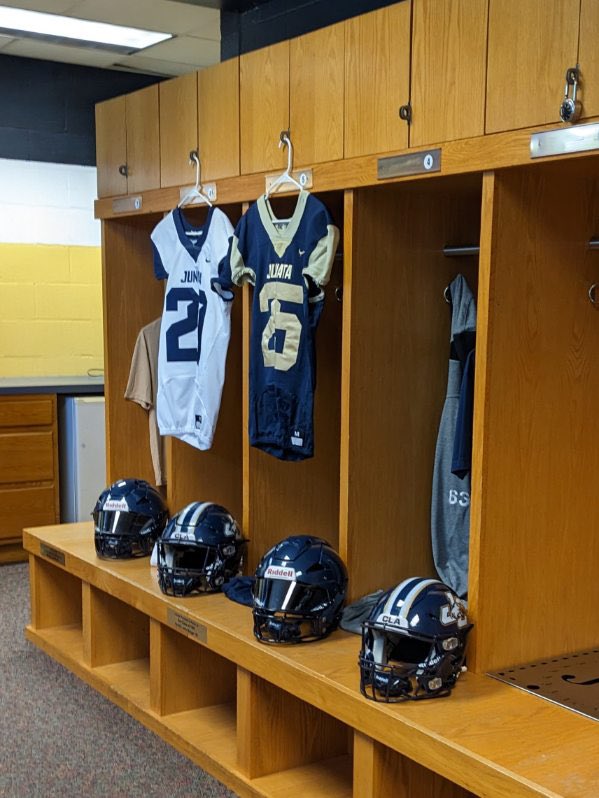 Had a great day at junior day, being able to learn more about what Juniata football has to offer. Thank you <a href="/LucPolglaze/">Coach Luc Polglaze</a> and <a href="/CoachTreadJC/">Blake Treadwell</a>