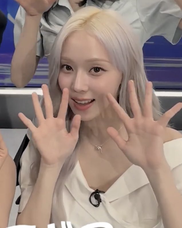 Ana (@cantiickk) on Twitter photo 