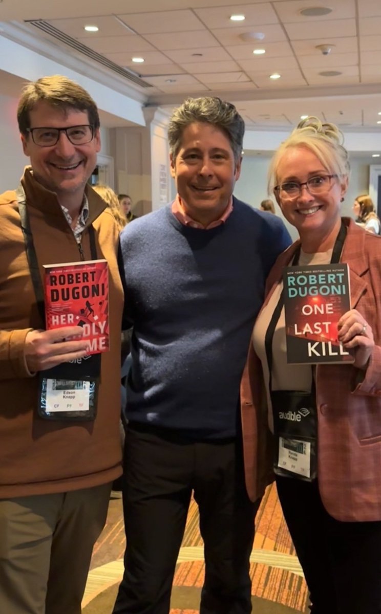 elknapp's tweet photo. #ThrillerFest has been amazing. I’ve met so many authors, great people and agents. Gives me hope that one day I’ll get published. https://t.co/O3hFVIuwdr