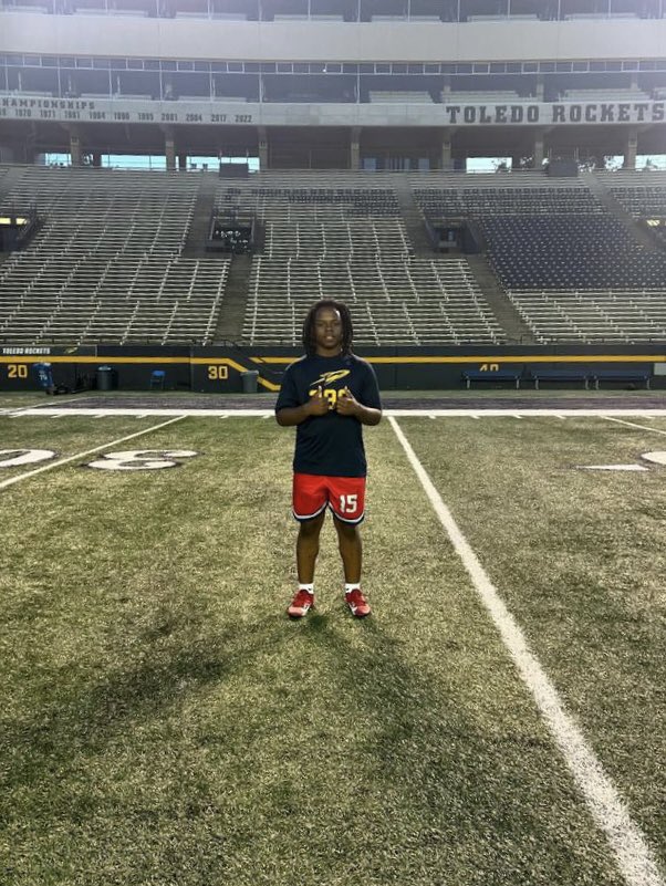 Timothygarr3's tweet photo. Had a Great time at the university of Toledo camp thx @CoachNCole @aj_harrisonjr here’s some clips/pics https://t.co/ydzMQMjueg