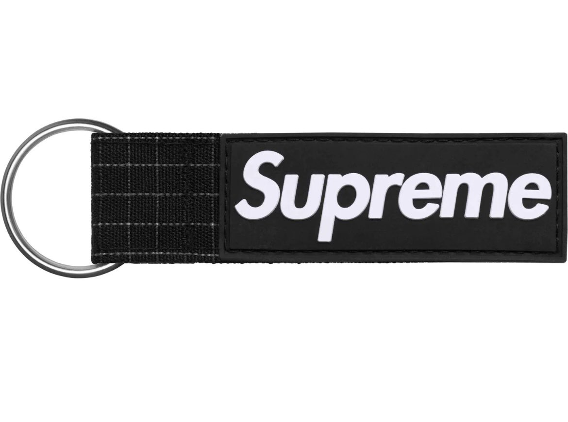 supreme 購入メモ
24ss week16
Ripstop Keychain 'Woodland Camo' 'Black'
とりあえず2つ購入。
