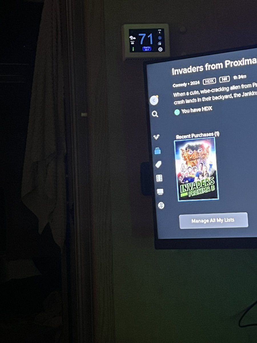 We have been waiting for this…<a href="/HoosierHystrcs/">HoosierHysterics!</a>   … whole fam crammed into the queen sizes bed in the airstream. … here we go!