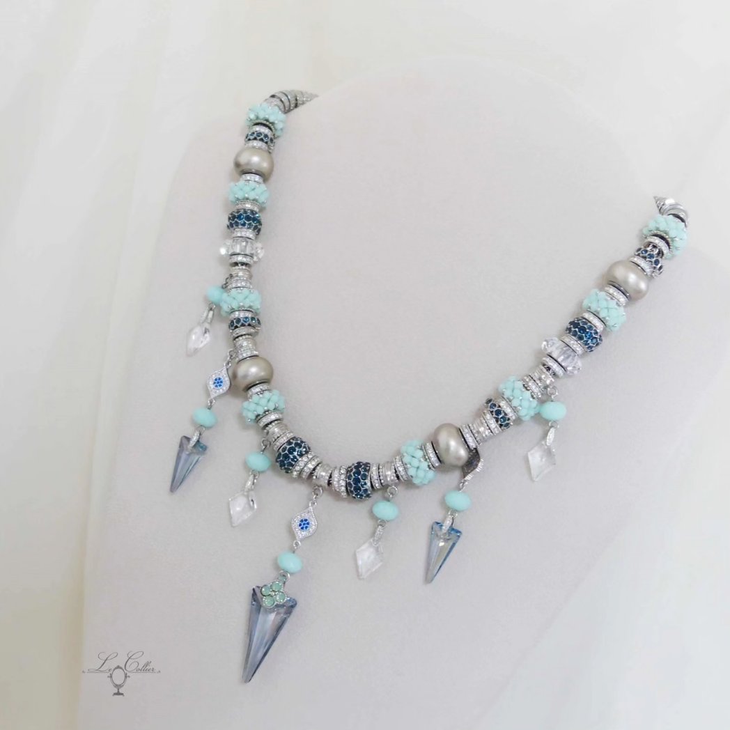 LeCollier_beads's tweet photo. 展示会のメインはハットピンですが、デイリーにお使いいただけるネックレスとそうではないネックレスも出品します
試着大歓迎です

【RECEPTION ART EXHIBITION】　
Etoile　〜あなたのためのハットピン展〜　
2024年6月6〜12日　11〜18時　
シタディーンなんば大阪
大阪府大阪市浪速区日本橋3-5-25 https://t.co/5xmtZnttAW