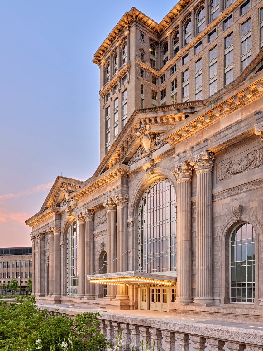 ShowMeDetroit's tweet image. We're all looking forward to the June 6 opening of the restored Michigan Central Station!
Thank you to all who were involved in this historic project.
DETAILS: bit.ly/3Voguov
--------------
showmedetroittours.com
313-444-2120 Daily  |  8am - 7pm
info@showmedetroit.com