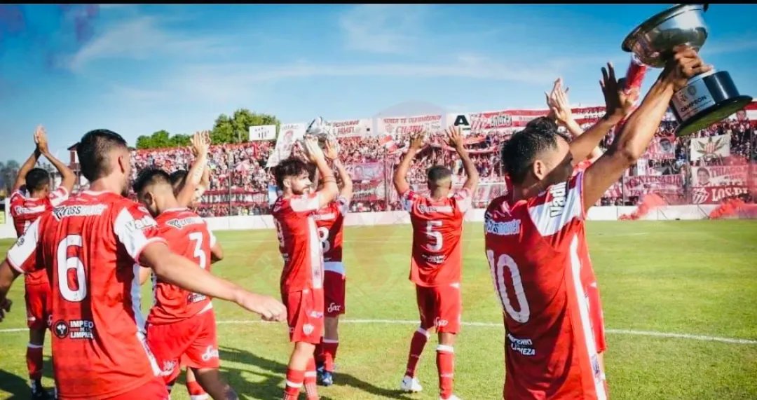 ¡Feliz 1️⃣1️⃣8️⃣° Aniversario <a href="/ClubTalleresOk/">Club Atlético Talleres</a>❗️❕️❗️

"🇦🇹 Levantamos la 🏆 Talleres 🇦🇹, este año, por tu presente de #PrimeraNacional 🇦🇷"

1️⃣9️⃣0️⃣6️⃣ - 1 de Junio - 2️⃣0️⃣2️⃣4️⃣

📸 <a href="/MONORRG/">MONOGOMEZ</a>.
