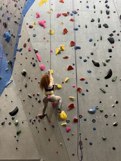 I think my butt looks good in this photo. https://t.co/oji8ylZxF2