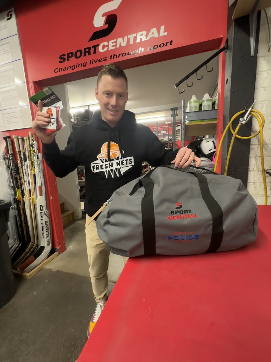 Fresh Nets (@fresh_nets) on Twitter photo #FreshNets x <a href="/SportCentral_AB/">SportCentral</a>
Looking forward to getting these bags full of 🏀 & nets to kids 🔜
S/O to the <a href="/edmontonpolice/">Edmonton Police</a> getting this set up! #FreshNets x <a href="/SportCentral_AB/">SportCentral</a>
Looking forward to getting these bags full of 🏀 & nets to kids 🔜
S/O to the <a href="/edmontonpolice/">Edmonton Police</a> getting this set up!