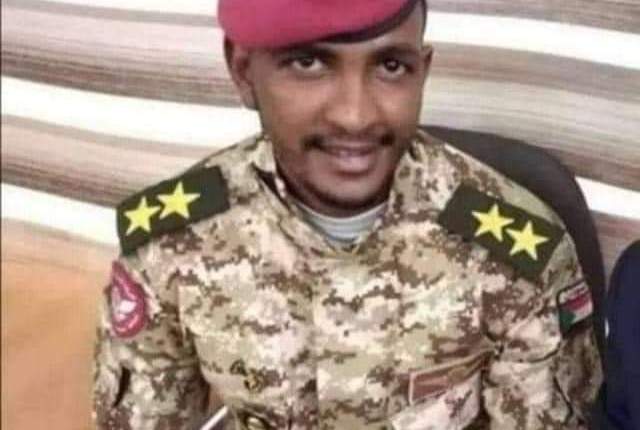 norabanjo19's tweet photo. استشهد البطل الضابط ملازم أول محمد صديق، الذي كان شامخاً مثل الجبال وشجاع مثل الأسد، ولا يمكن أن أنسى موقفه عندما خالف تعليمات قيادات الجيش واِنحاز للدفاع عن الثوار في القيادة العامة وتمت إحالته للمعاش للأسف،لذلك أتمنى أن يَدْرُسْ أبناءنا الطلاب عن هذا البطل في كتب التاريخ ✌🏽🇸🇩🩵 https://t.co/sXMJTpscEk